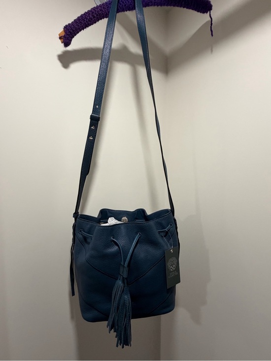 Vince Camuto Handbags - Vince Camuto Navy Leather Tassel Drawstring Crossbody